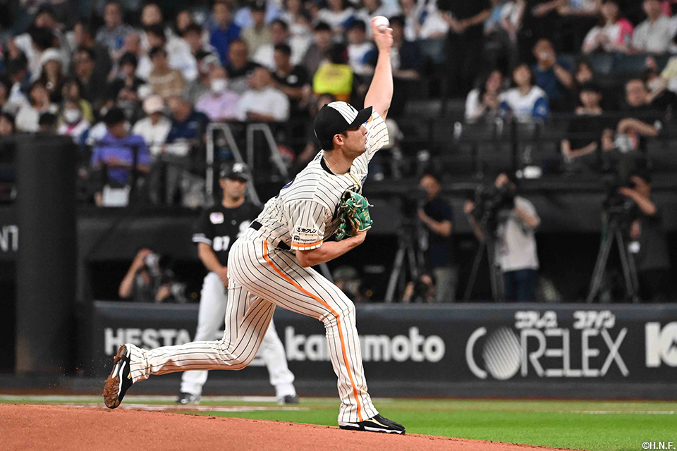 先発の上原投手01