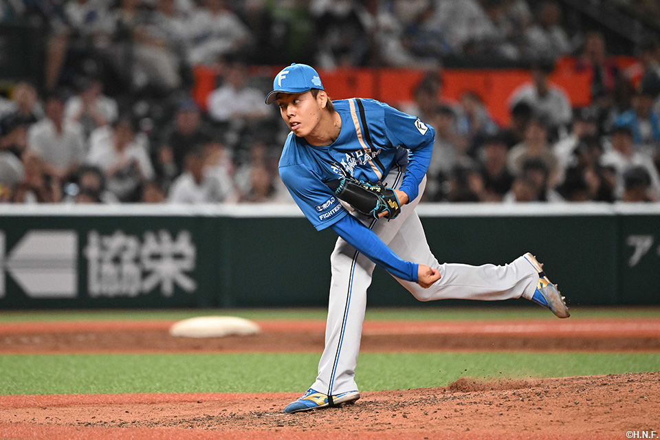 9回、四番手の杉浦投手