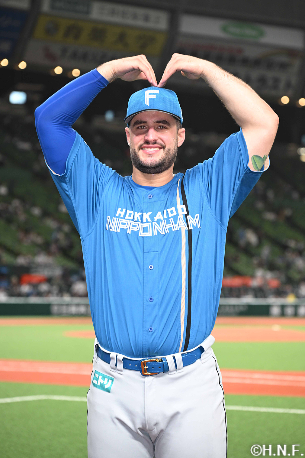 ヒーローのマルティネス選手