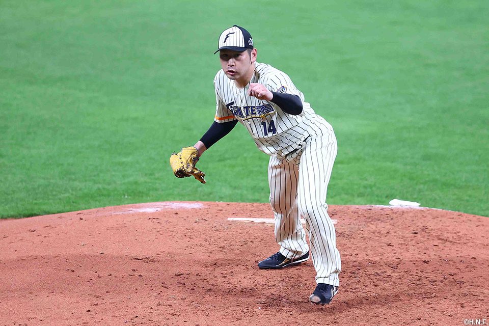 先発の加藤貴投手03