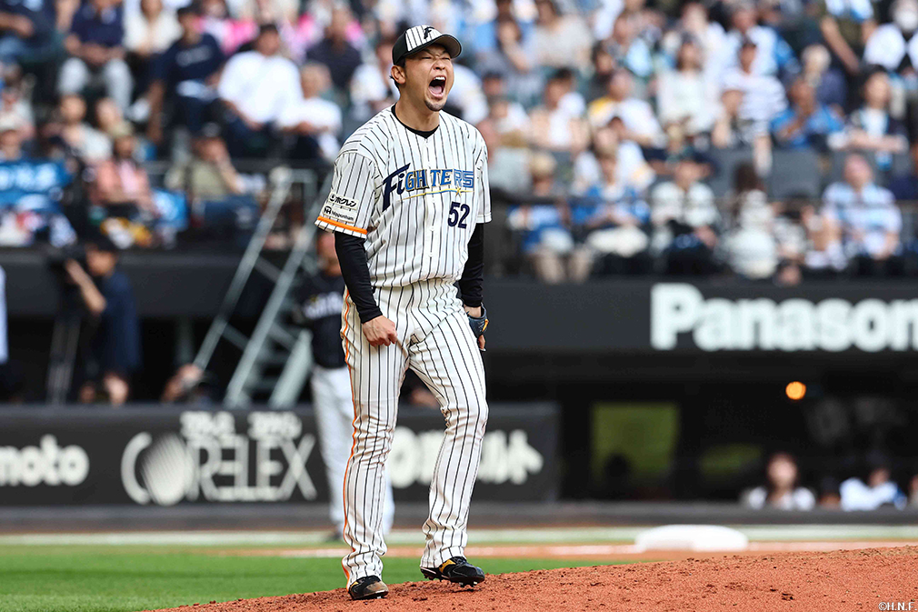 8回表を抑えた池田投手