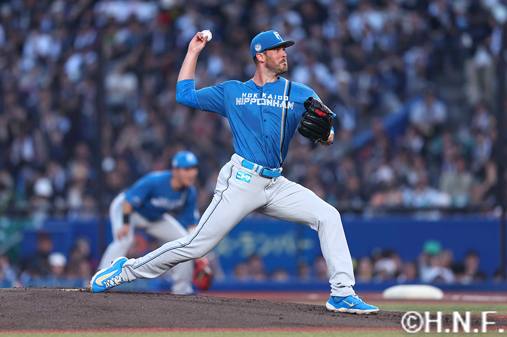 先発のバーヘイゲン投手