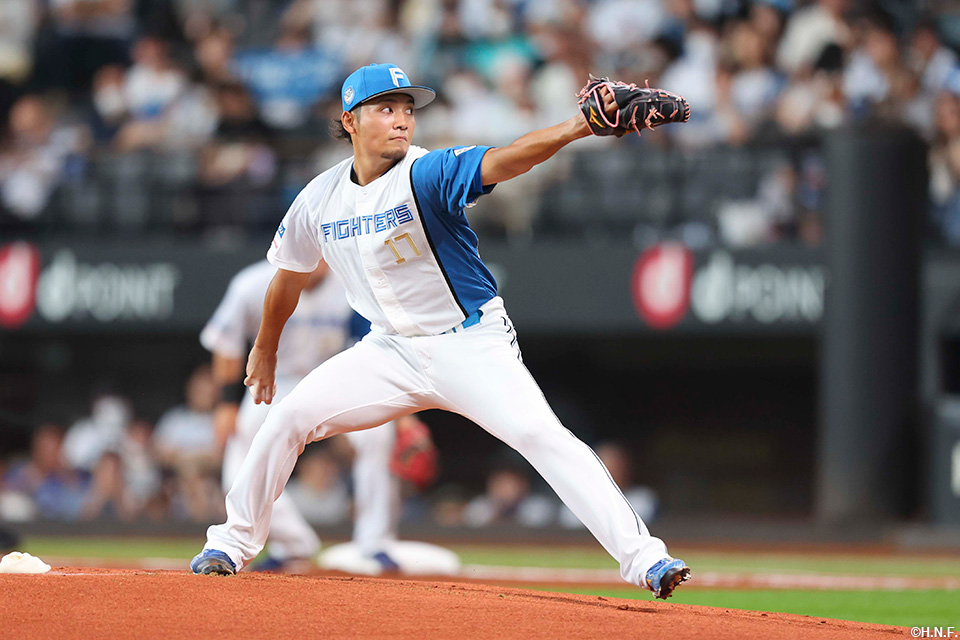 先発の伊藤投手01