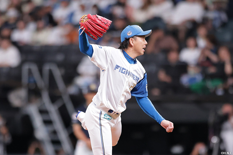 10回、五番手の宮西投手