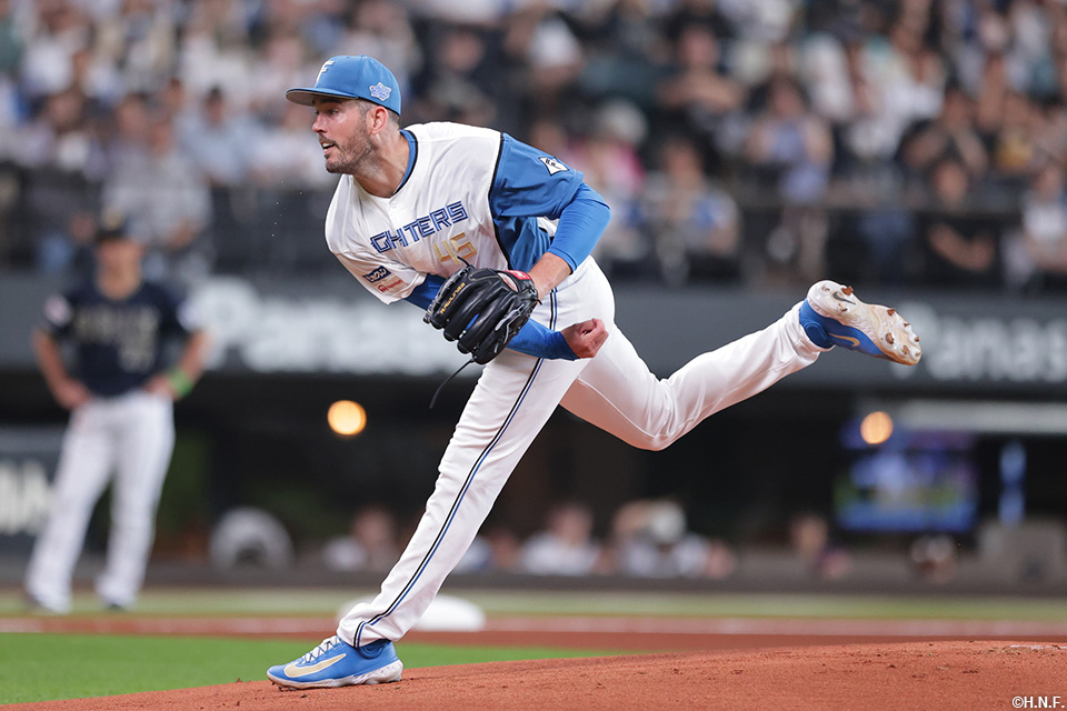 先発のバーヘイゲン投手