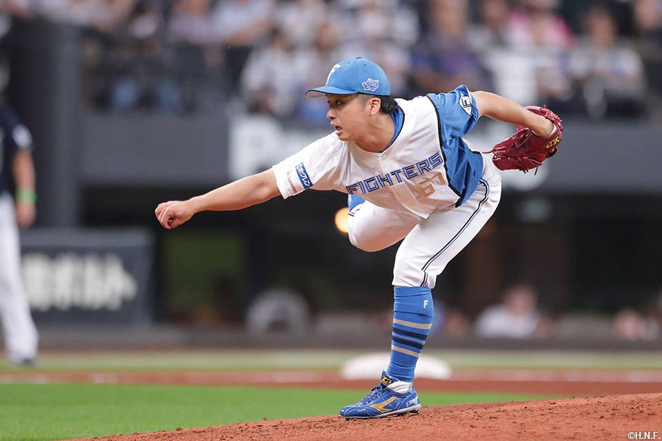 4回、二番手の山本拓投手