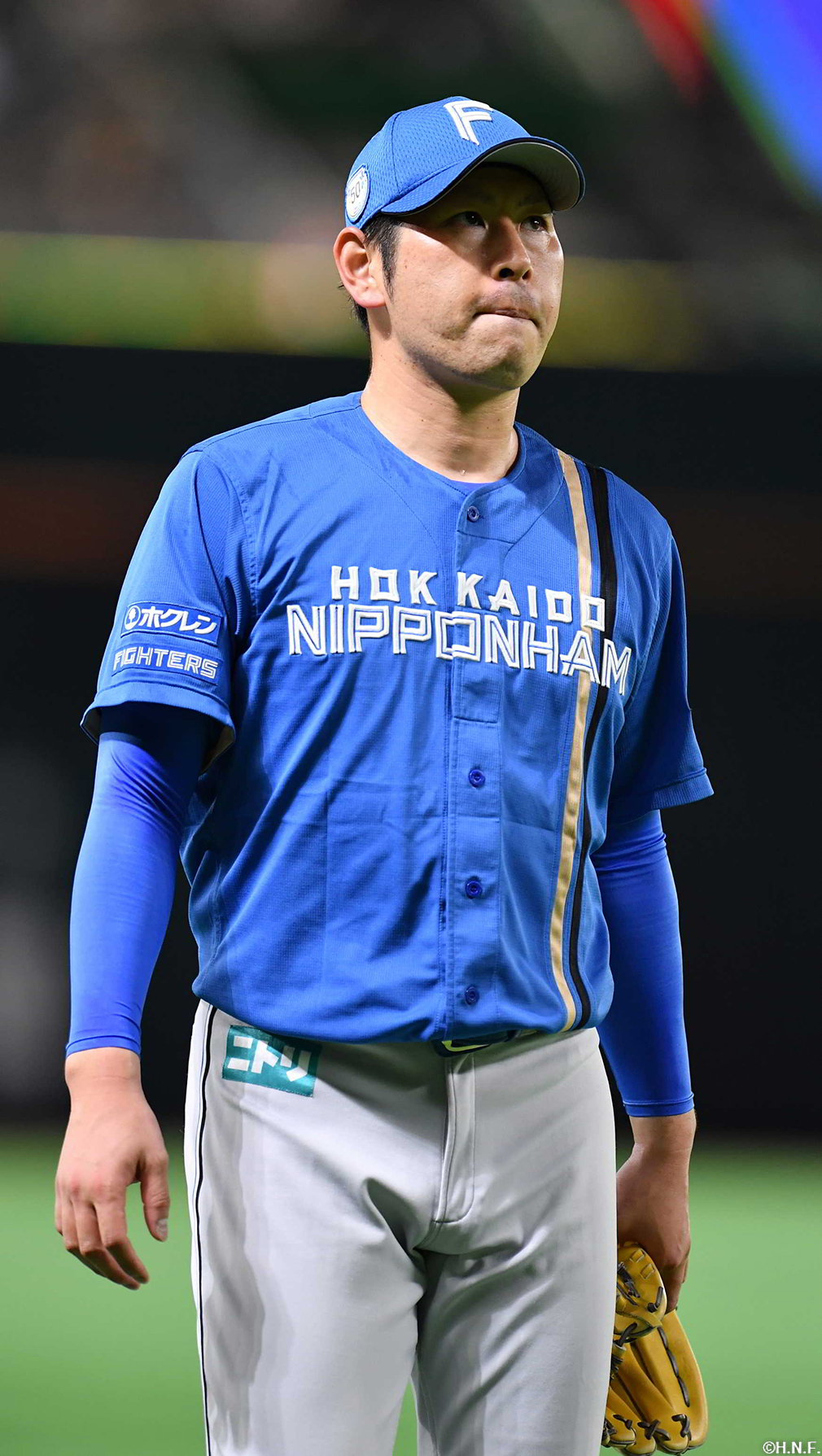 試合前の加藤貴投手"