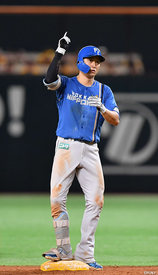 5回表、二塁打を放った淺間選手