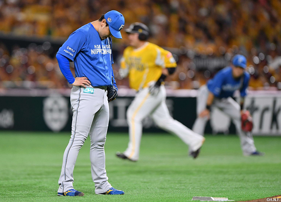 7回裏、勝ち越しの一発をあびた池田投手