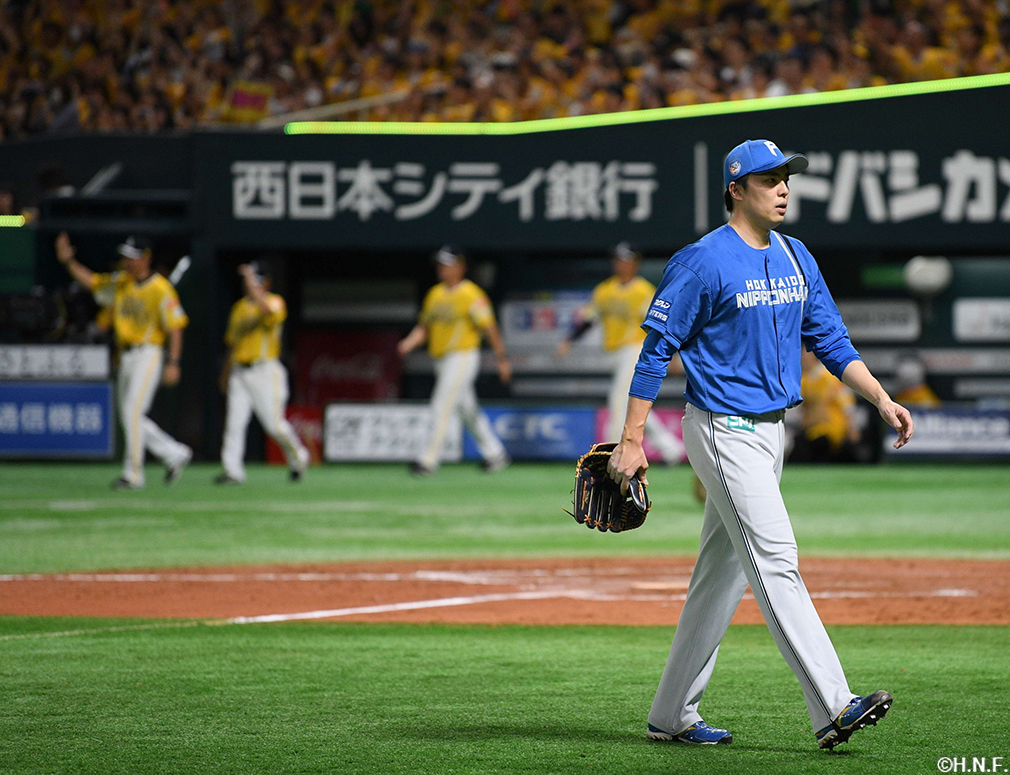 9回裏、サヨナラ適時打を許した田中正投手"