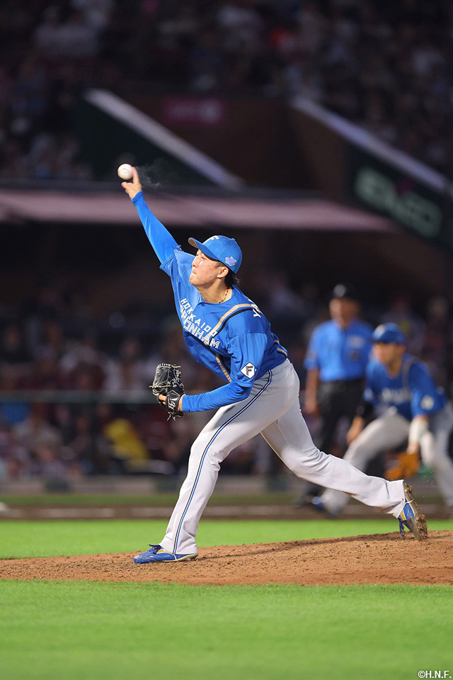 9回を抑えた柳川投手