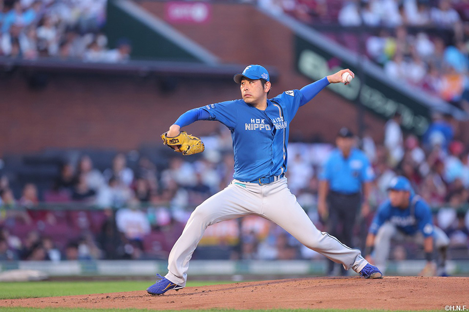 先発の加藤貴投手01