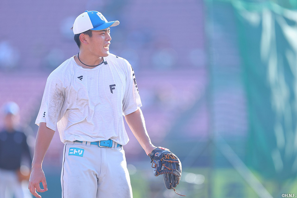 試合前の野村選手