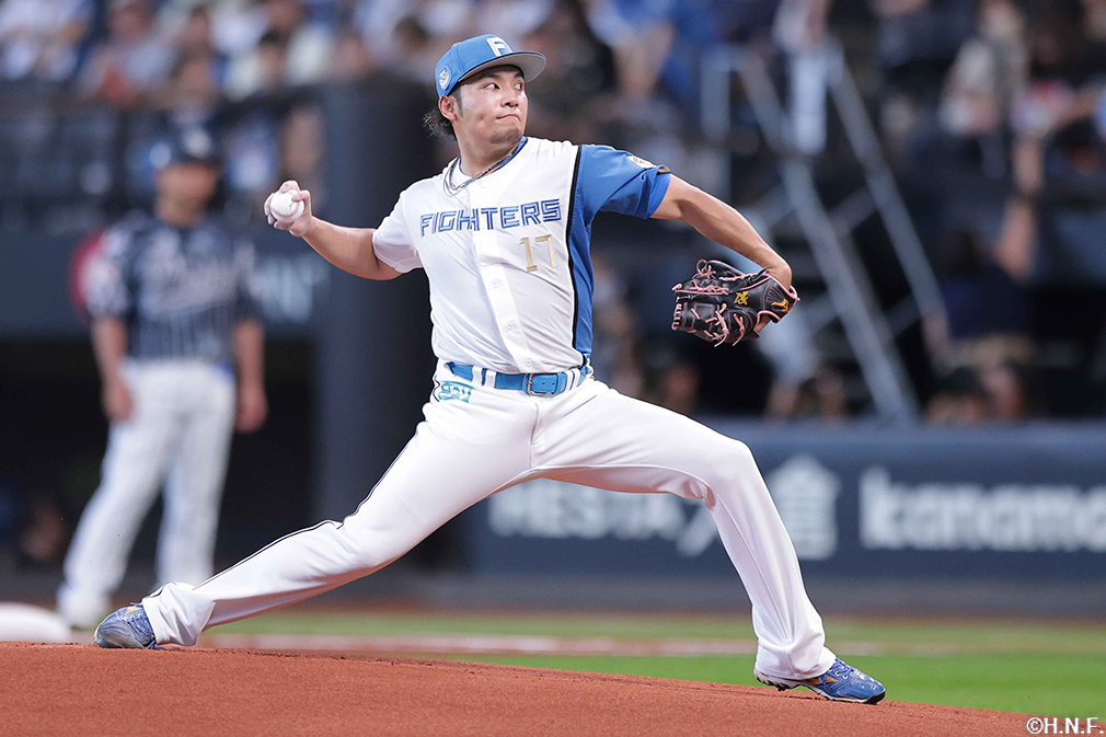 先発の伊藤投手01