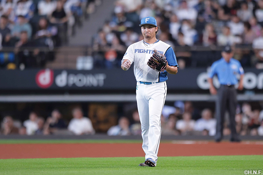 先発の伊藤投手02