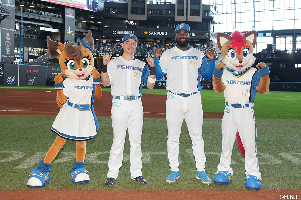 ヒーローの清宮選手、レイエス選手