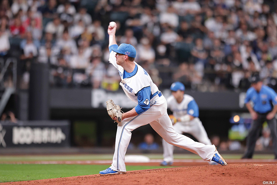 7回、二番手のマーフィー投手