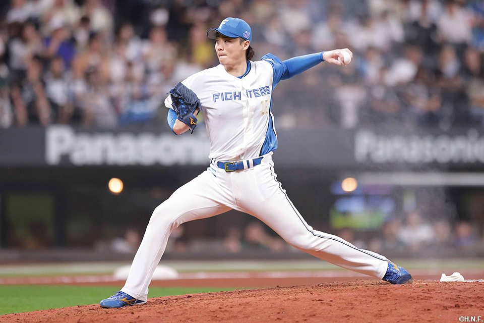 7回を抑えた山﨑福投手01