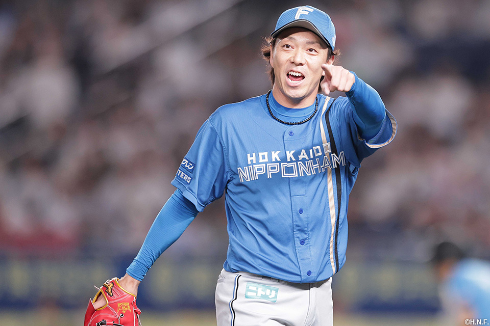 7回裏を抑えた宮西投手02