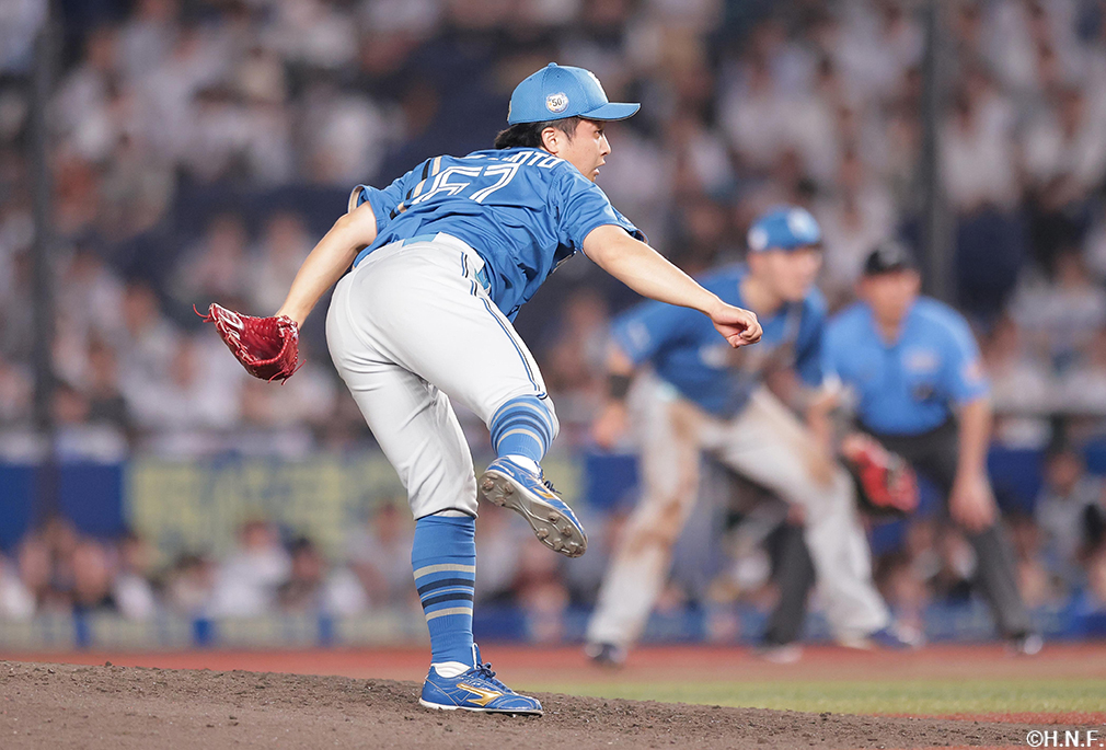 9回、二番手の山本拓投手