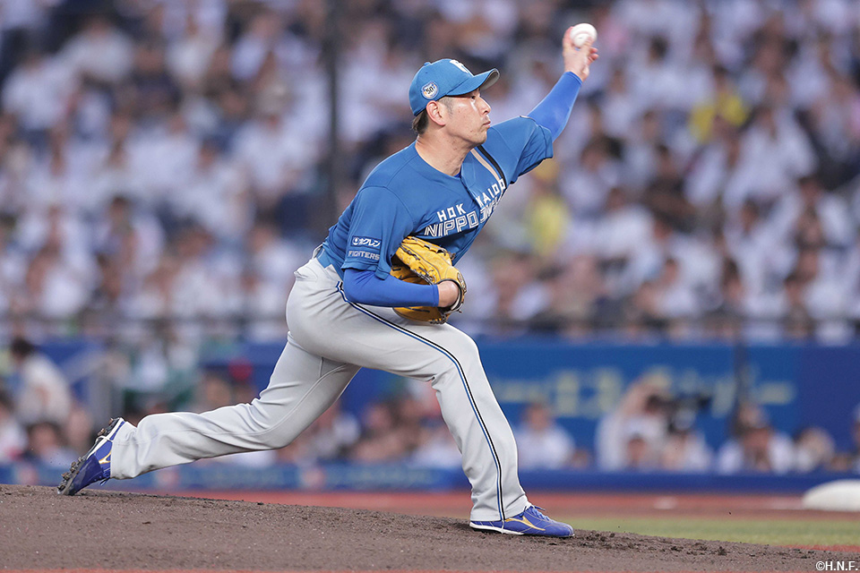 先発の加藤貴投手01