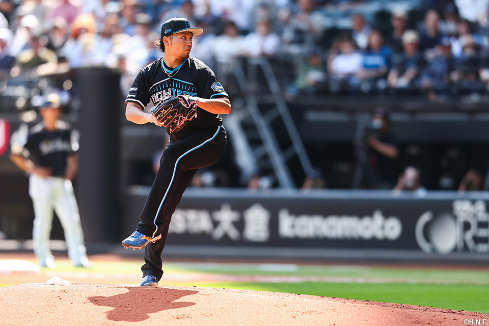 先発の伊藤投手02