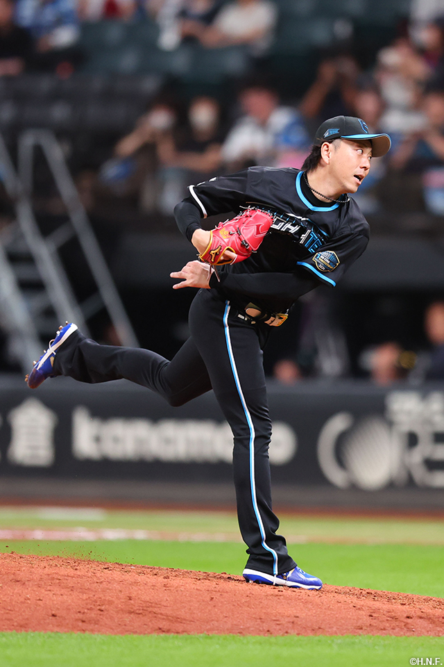 10回、六番手の宮西投手