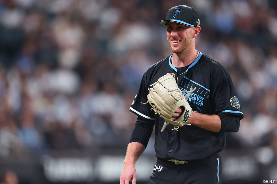 8回、四番手のマーフィー投手02