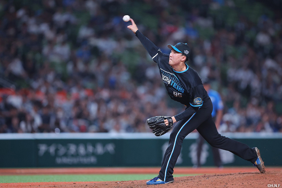 9回、四番手の柳川投手01