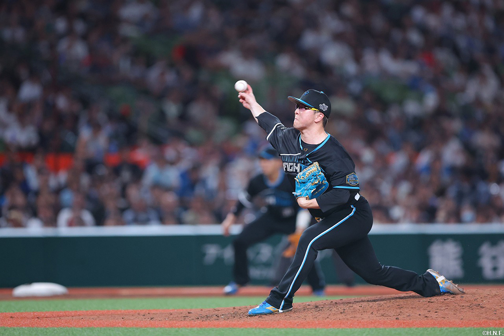 8回、二番手の生田目投手