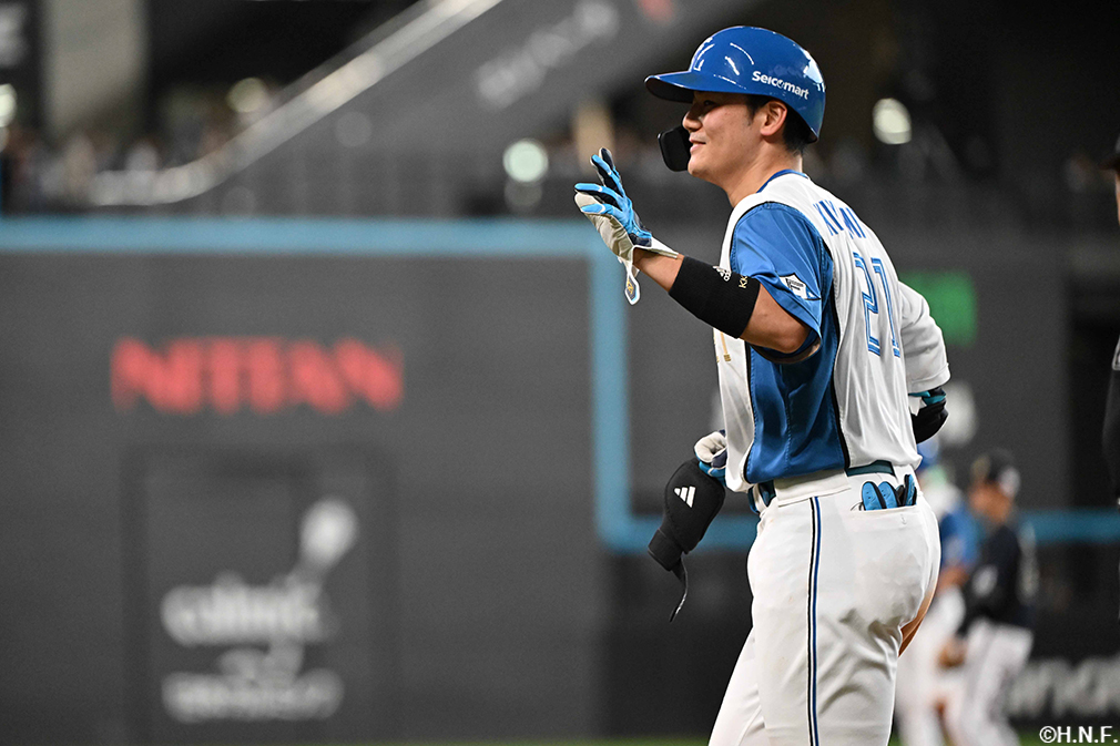 5回裏、内野安打を放った清宮選手