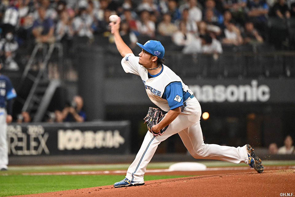 先発の伊藤投手01