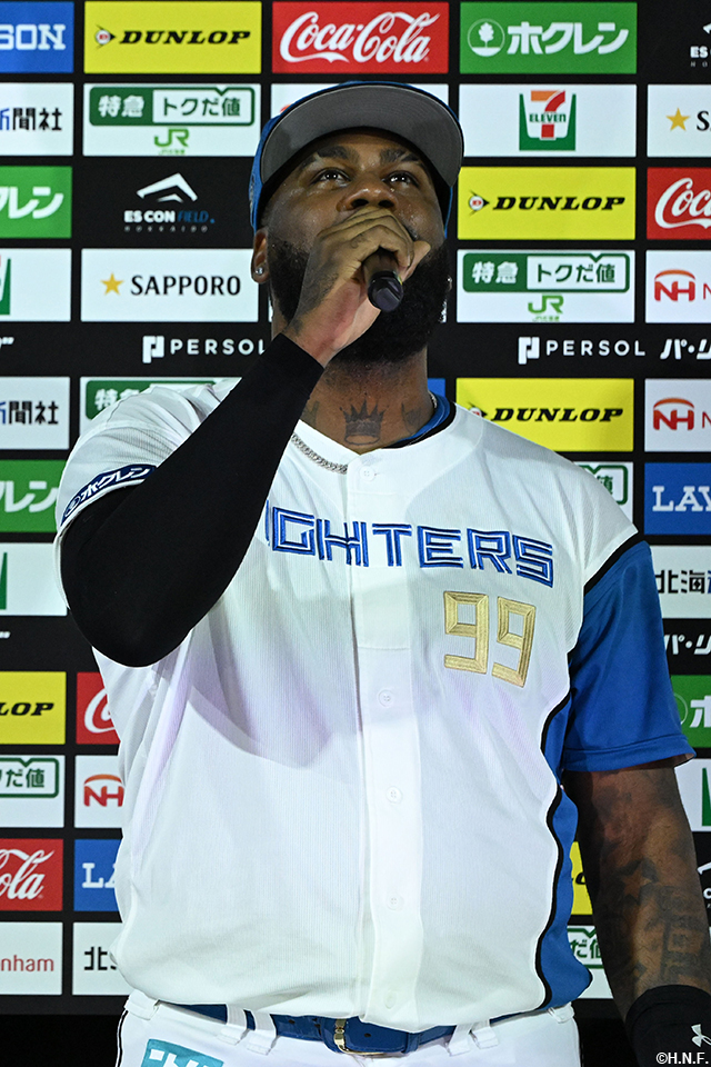 ヒーローのレイエス選手02