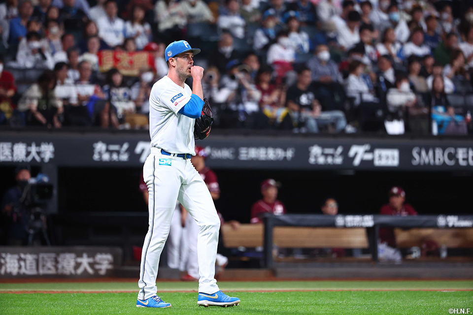 先発のバーヘイゲン投手03