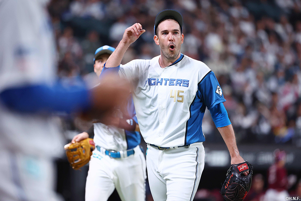 5回表を抑えたバーヘイゲン投手