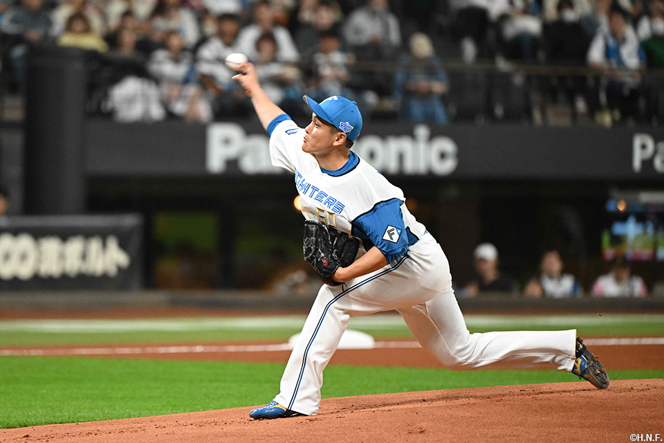 先発の鍵谷投手04