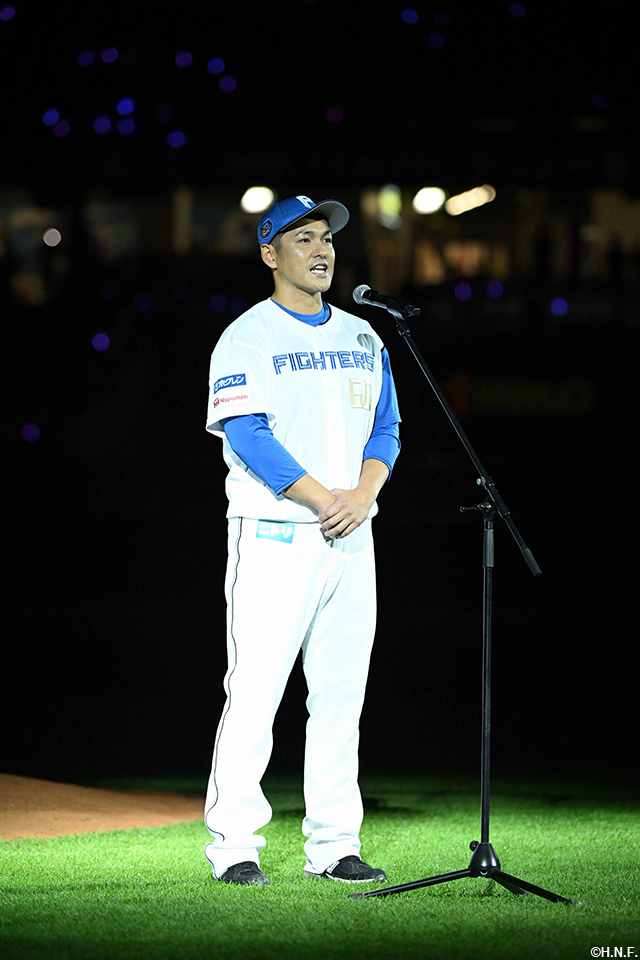鍵谷投手あいさつ