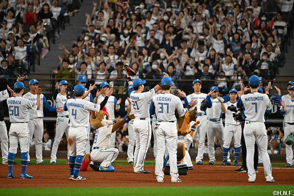 勝利の一丁締め01