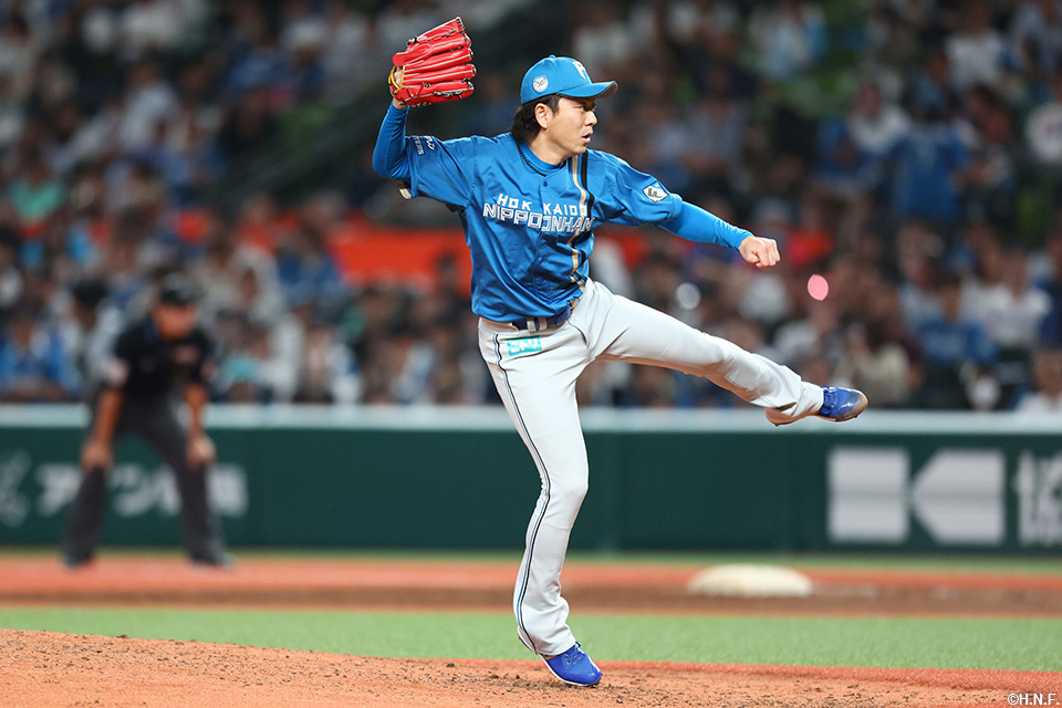 7回、三番手の宮西投手