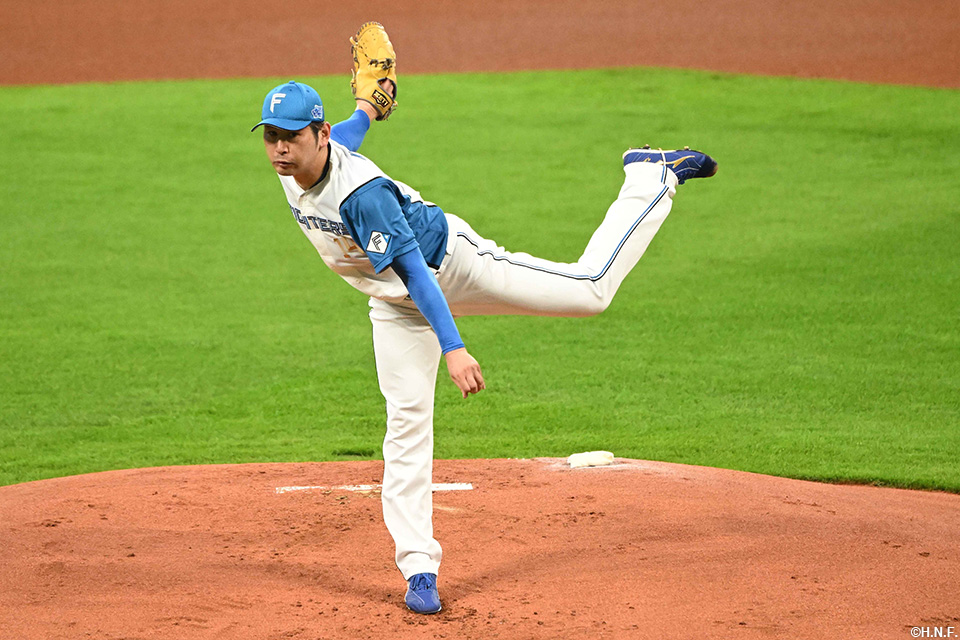 先発の加藤貴投手01