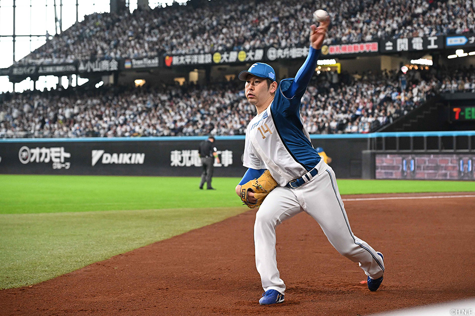 先発の加藤貴投手04