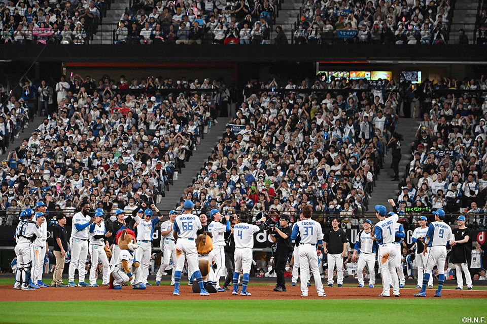 宮西投手による一丁締め01