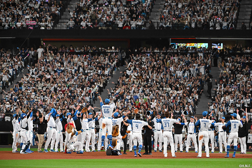 宮西投手による一丁締め02