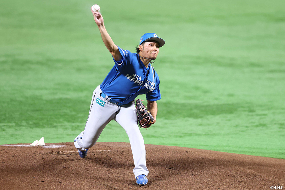 先発の伊藤投手01