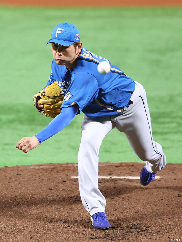 先発の加藤貴投手01