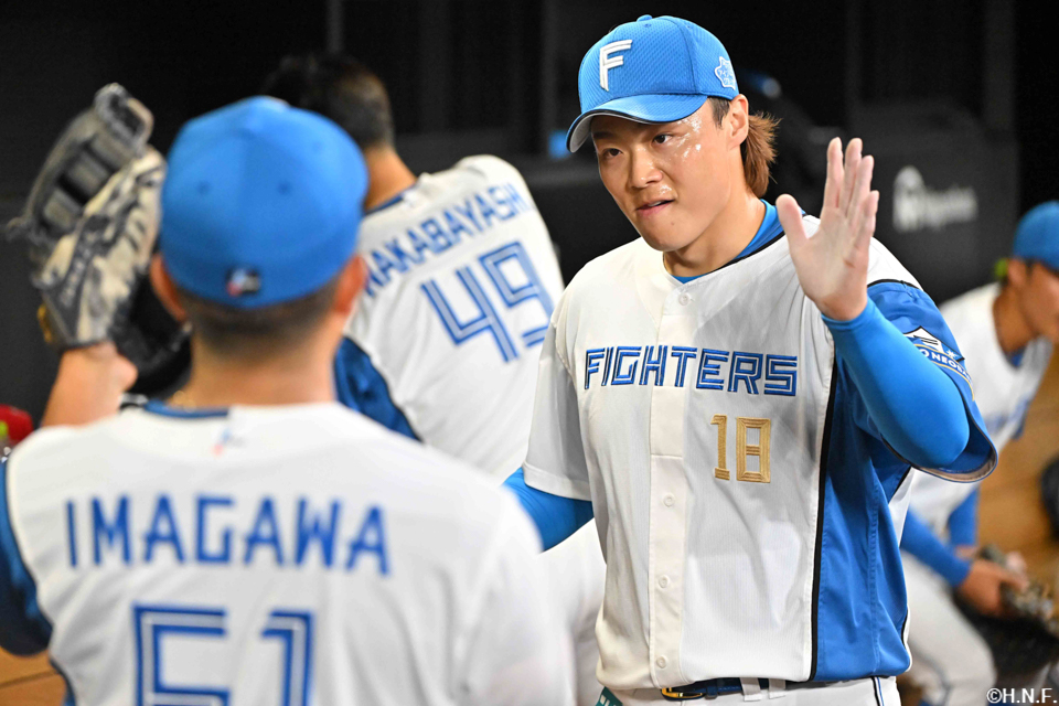 7回表を抑えた山﨑福投手02