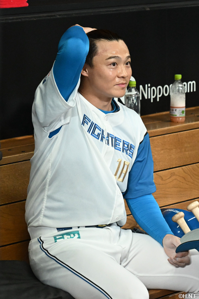 7回表を抑えた山﨑福投手03