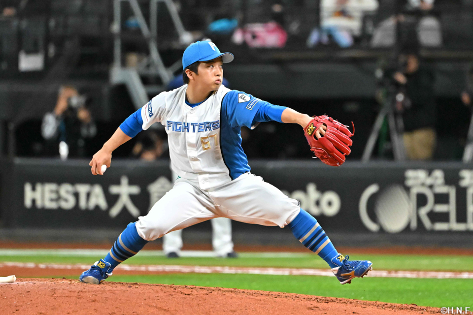 8回、五番手の山本拓投手02