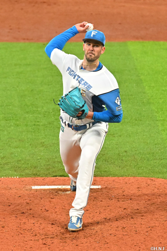 先発のバーヘイゲン投手02