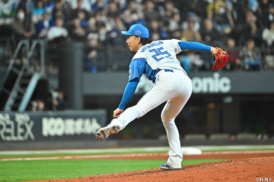 6回、三番手の宮西投手02